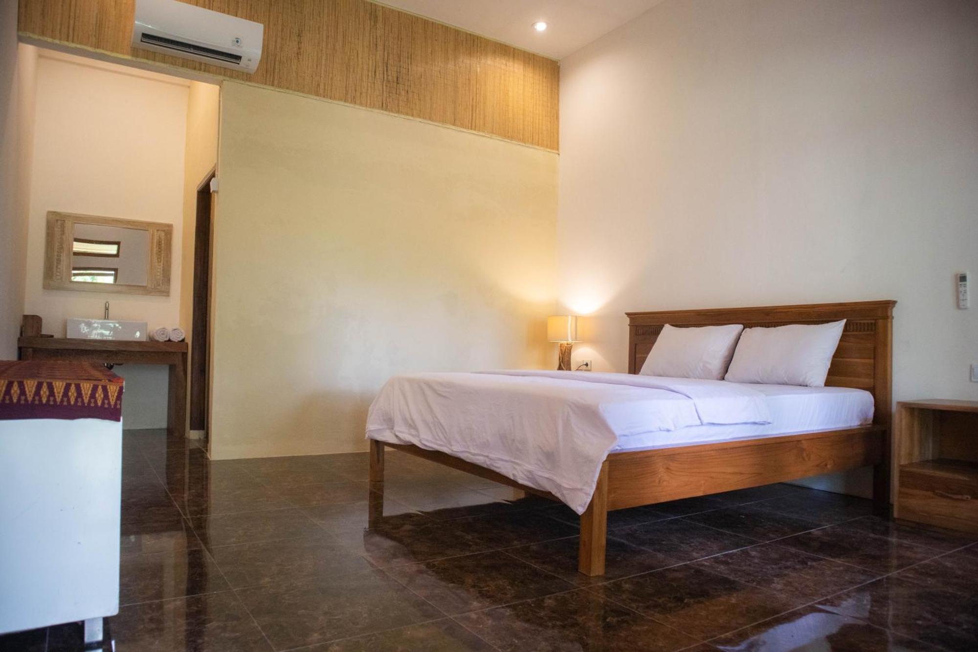 Peraja Bungalows Loyok Sangyang Kamer foto